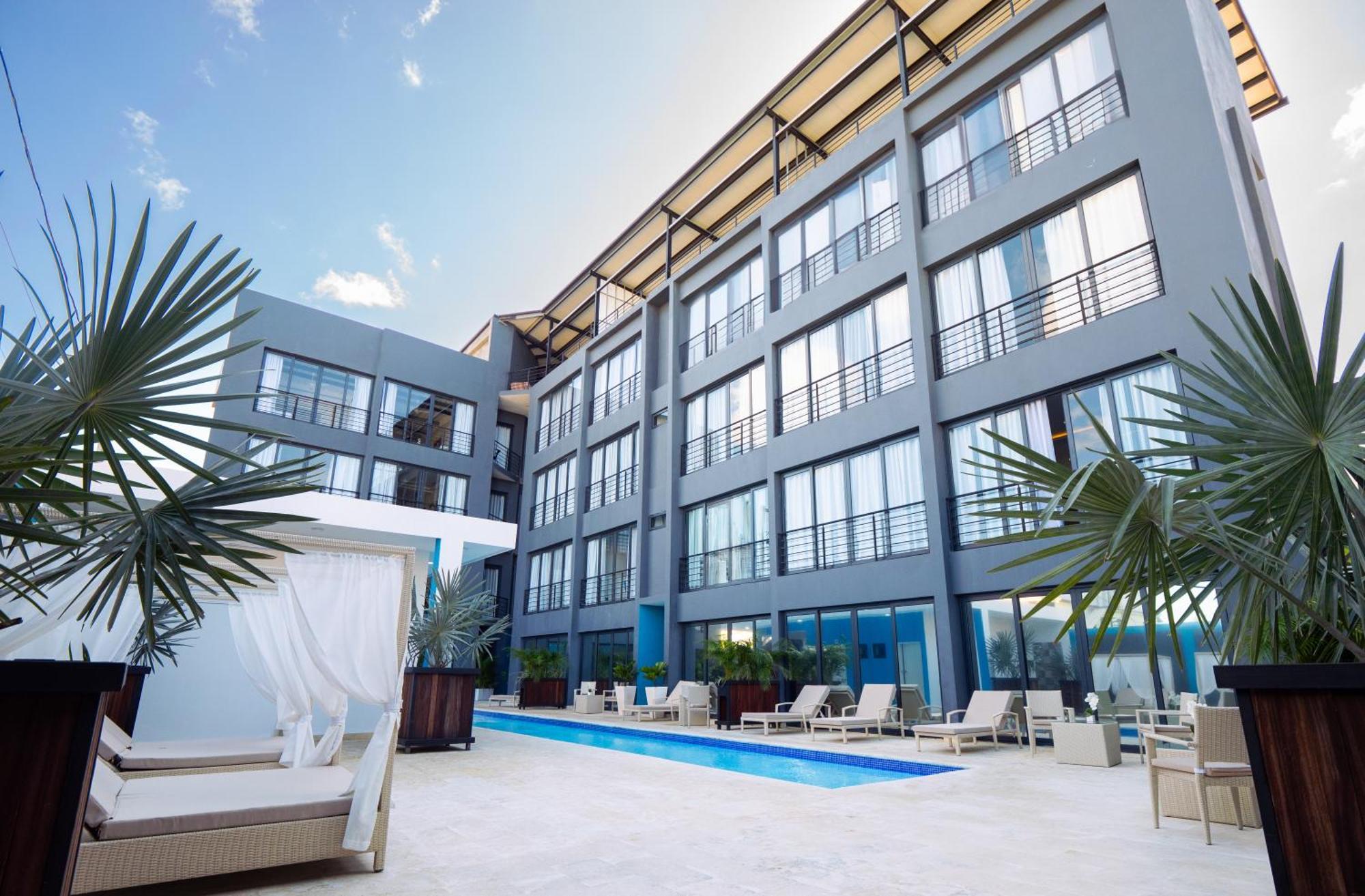 Instyle Residences At Rizz Suites Sosúa Exteriör bild